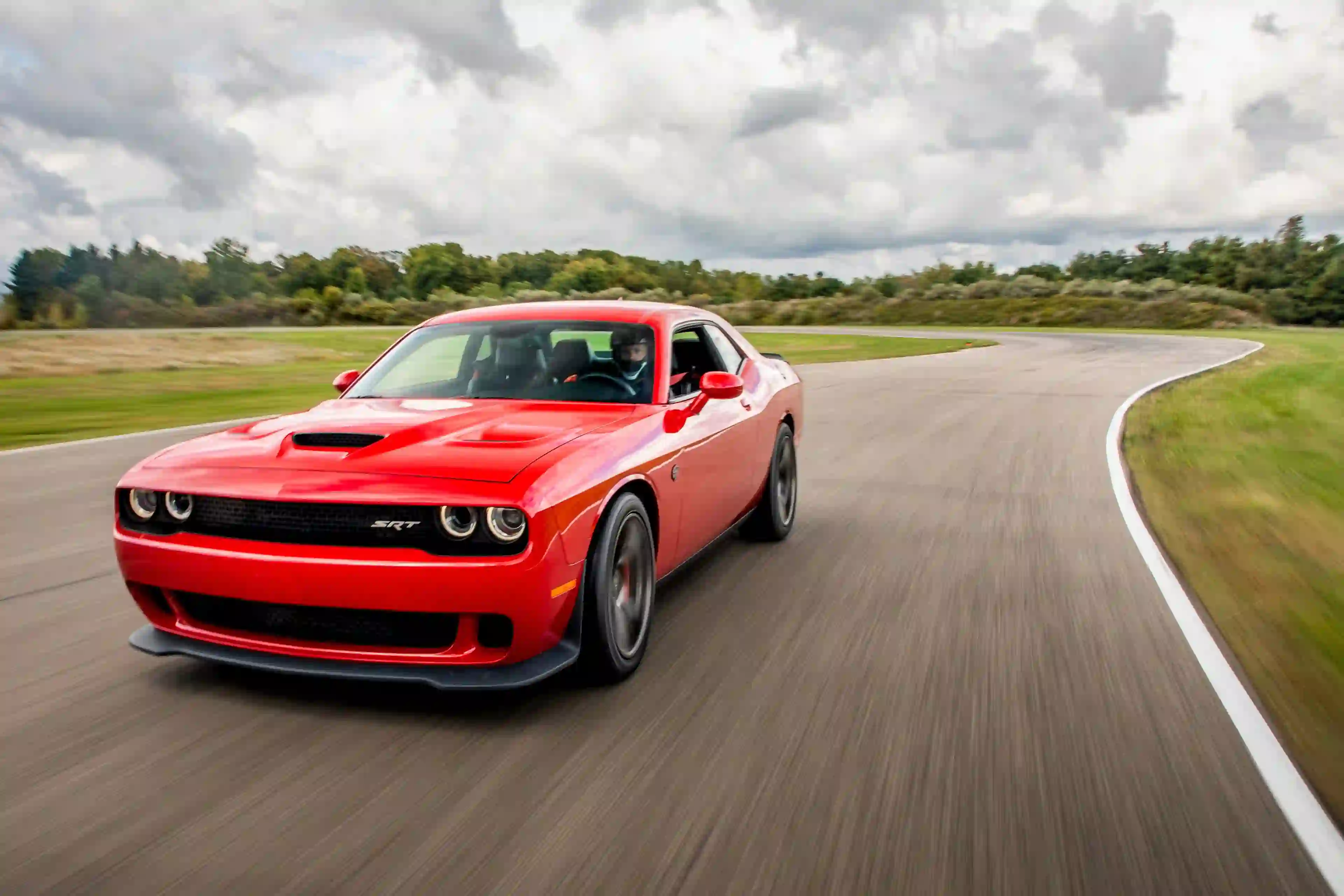 image: dodge challenger