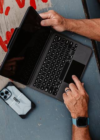 UAG Rugged Bluetooth Detachable Keyboard with Trackpad & Backlit Keys iPad 11" (A16) (11th Gen, 2025) Case iPad 11" (A16) ...