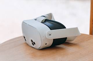 UAG Plyo Case for Meta Quest 3S Meta Quest 3S in Clear lifestyle view