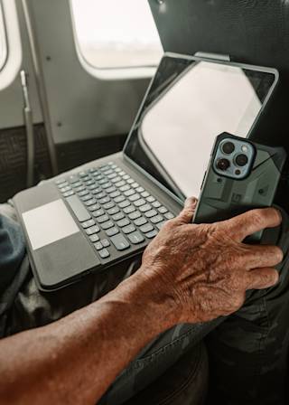 UAG Rugged Bluetooth Detachable Keyboard with Trackpad & Backlit Keys iPad 10.2" (7th Gen, 2019) Case iPad 10.2" (7th Gen,...