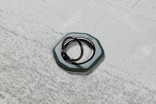 UAG Magnetic Ring Stand LT Magnetic Ring Stand case in Mallard lifestyle view