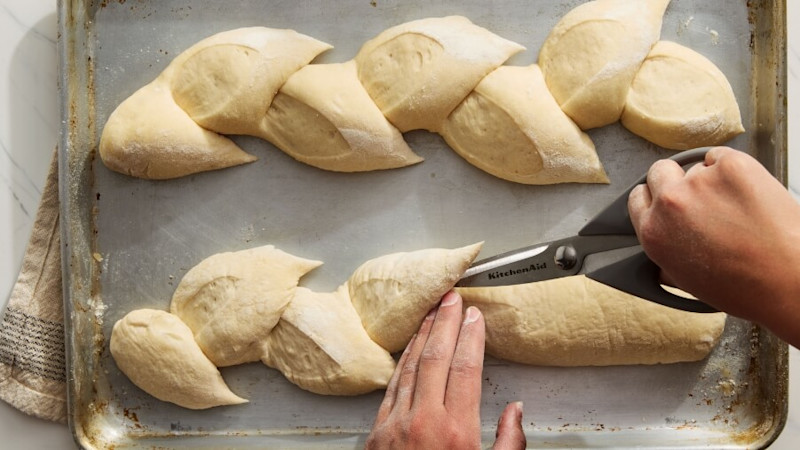 How to score bread MH