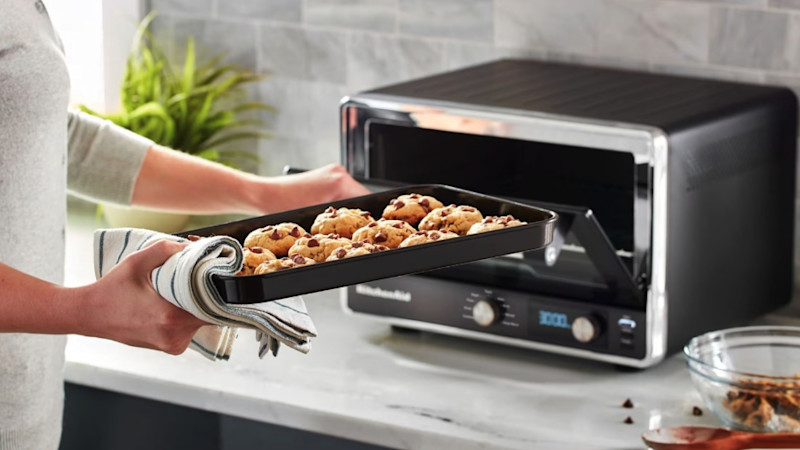 How to use a countertop oven or toaster oven -hero