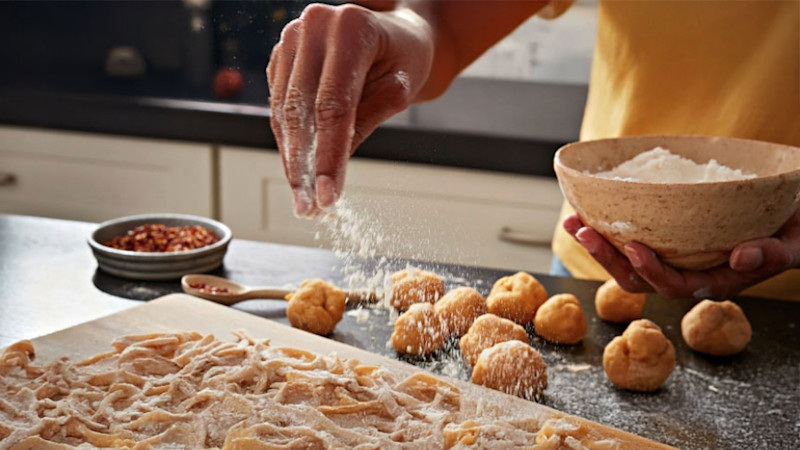 Milling flour right in your home for the perfect flavor - hero