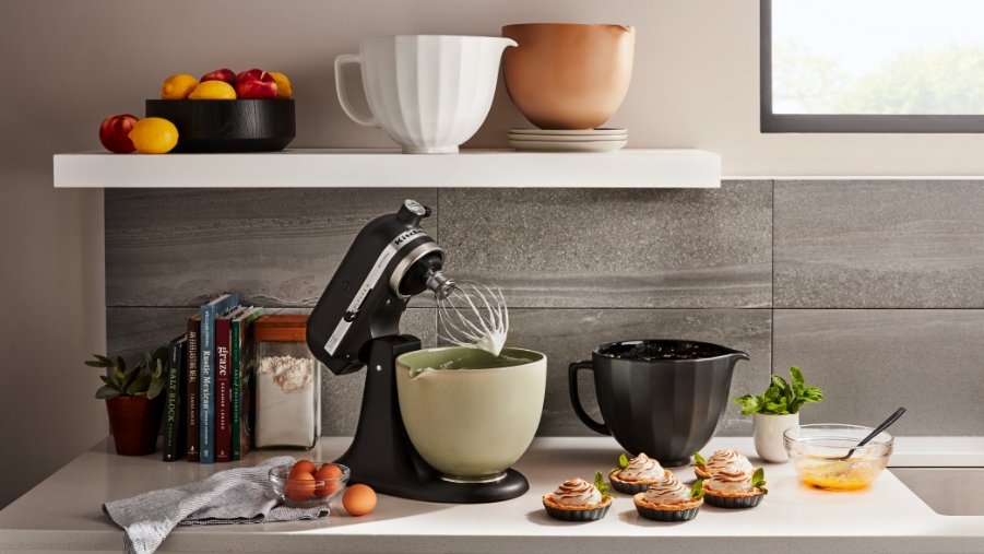 Are KitchenAid mixer bowls interchangeable - hero