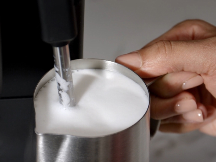 Steaming Milk with KF2 Espresso Machine