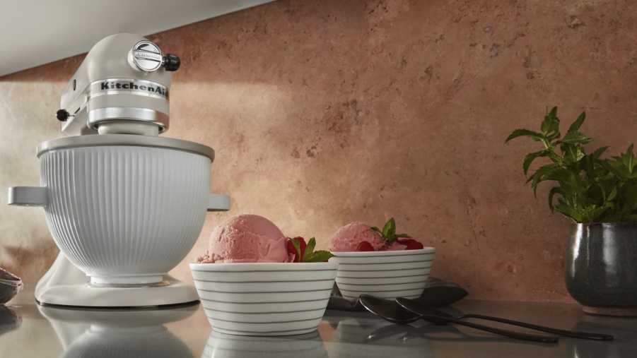 Stand-Mixer-Uses MastheadNEW2