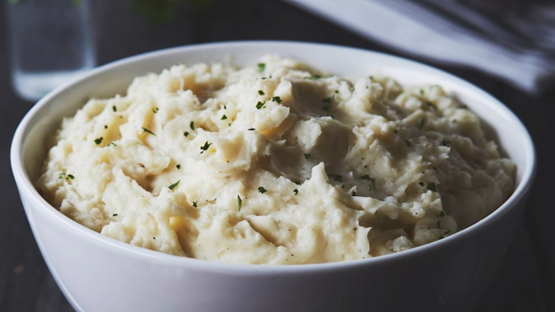 How to make mashed potatoes in a food processor - hero