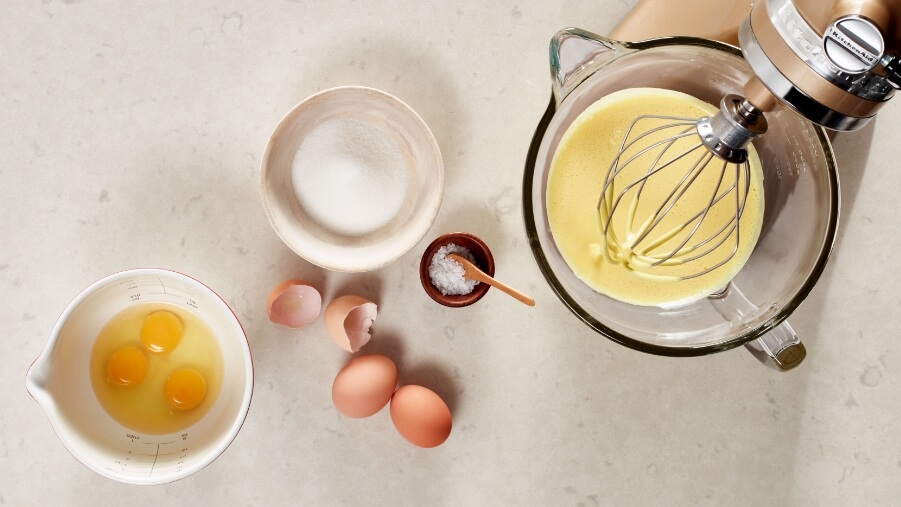 How to separate egg whites IMG 001