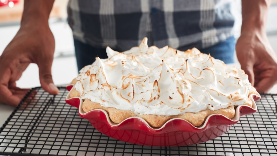 How to make meringue - hero