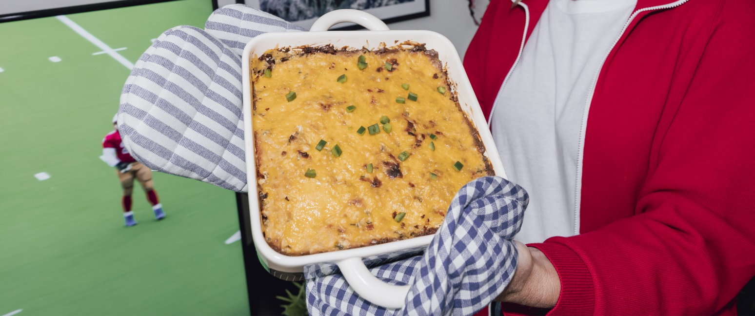 Cheddar Jalapeño Dip for Game Day