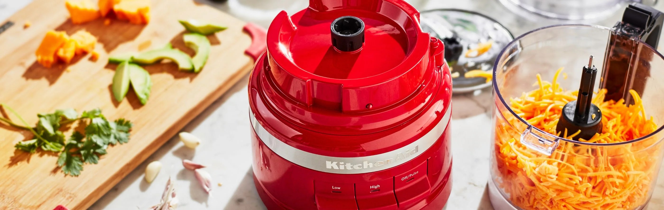 HOW TO GRATE CHEESE IN A FOOD PROCESSOR - 001