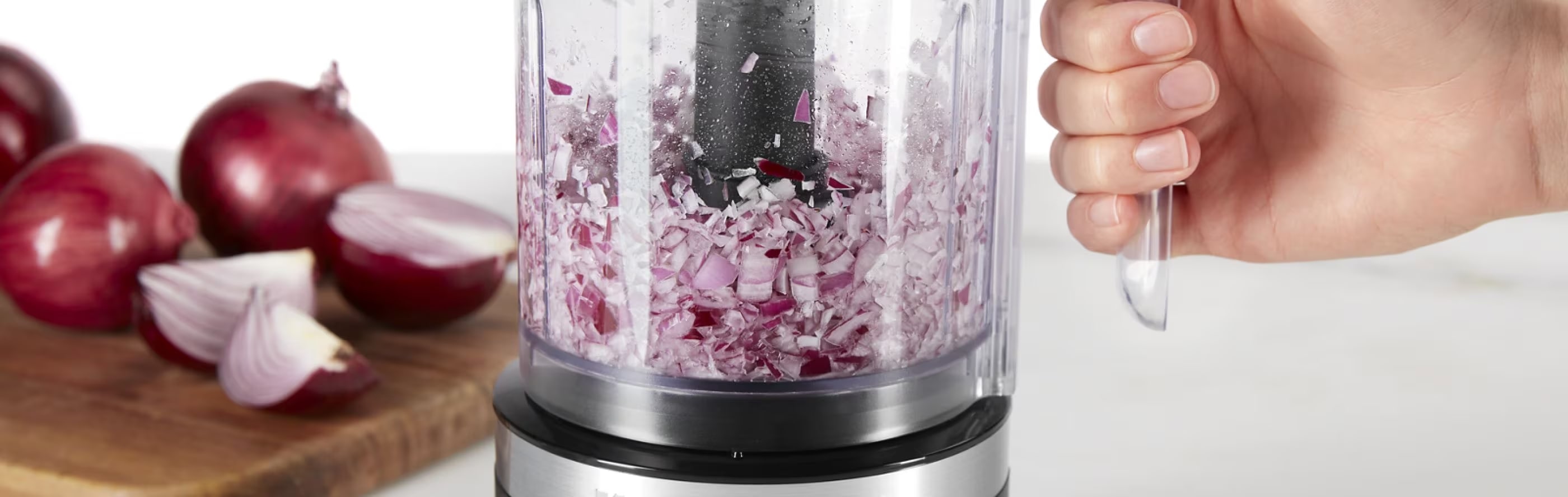 HOW TO CHOP ONIONS IN A FOOD PROCESSOR - 001