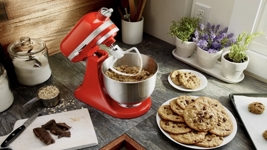 How-to-Make-Chocolate-Chip-Cookies-with-a-Stand-Mixer-Masthead