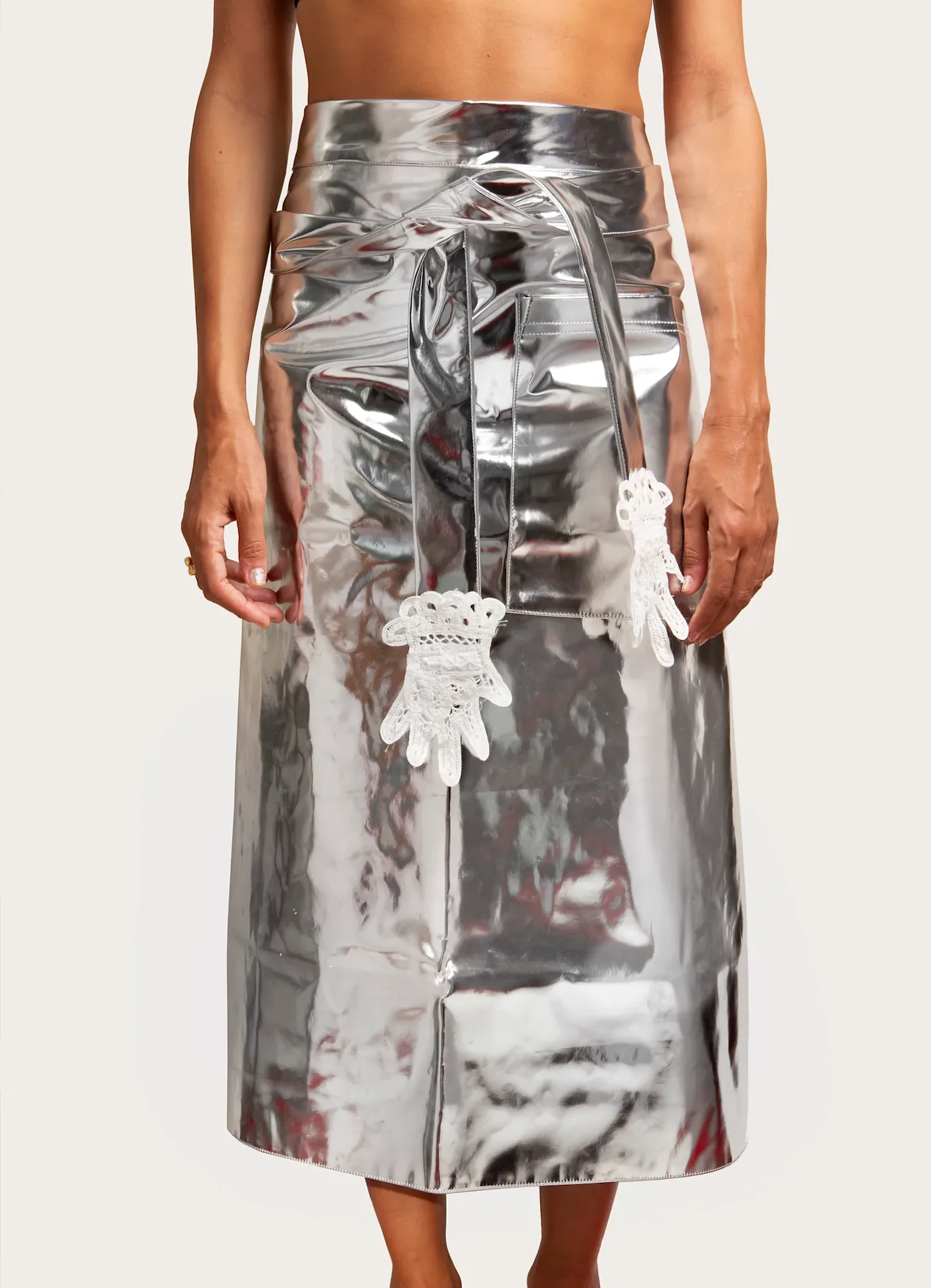 metallic apron with hand lace applique img