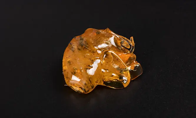 Live Resin vs. Distillate: What's Best for Your Vape?