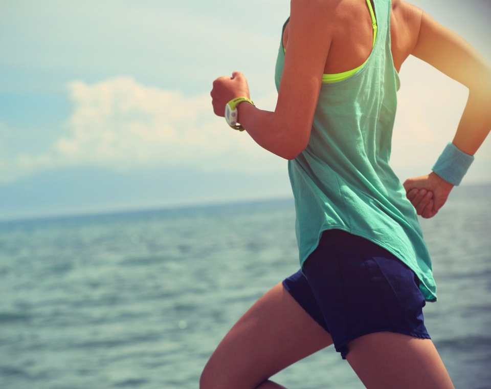 woman_running_beach_test_content