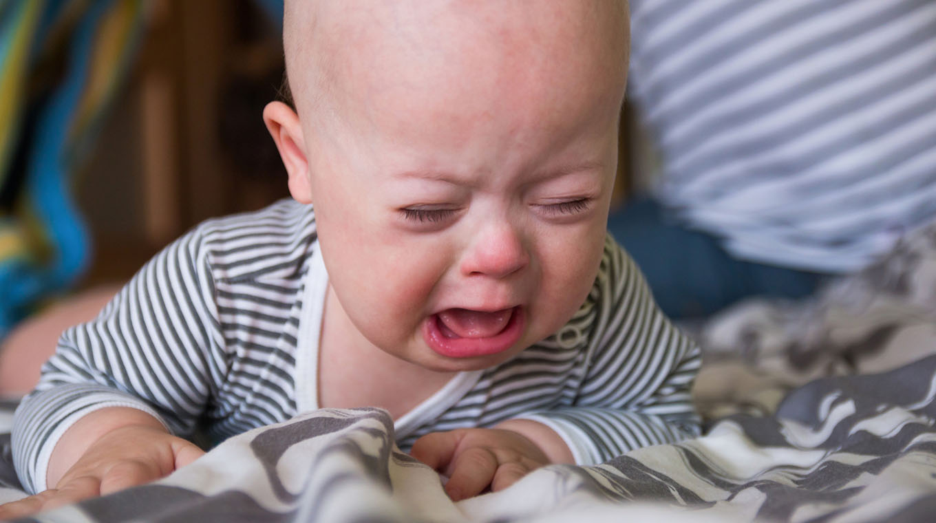 Дети с синдромом Дауна плачут