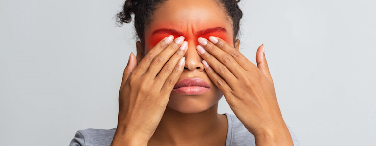 Augen Frau Bindehautentzündung