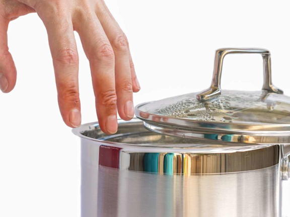 Erste Hilfe bei Vergiftungen & Verbrennungen