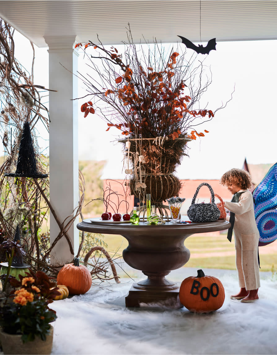 Halloween Entry Table