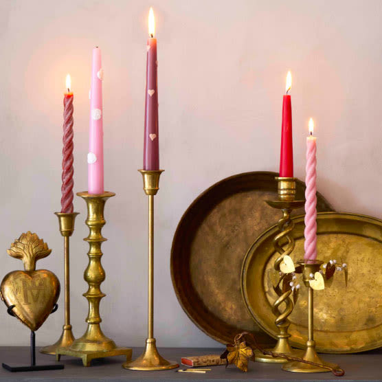 shop glowing candles