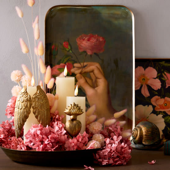 shop trinkets + treasures