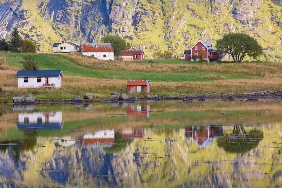 Den norske fjellheimen og kystlandskapet er også populære destinasjoner for siste liten-turister. FINN / Getty Images.