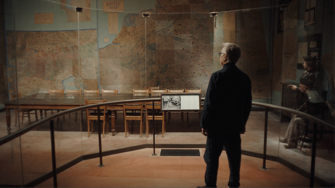 Presse | Wim Wenders und die „Schlüssel zur Freiheit der Welt“ EN Poster desktop