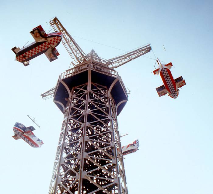 Mt. Ikoma, Ikoma Sanjo Amusement Park 02