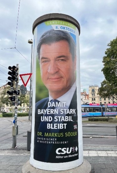 The CSU hung campaign posters near the Marienplatz