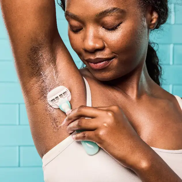 Comment se raser en prenant sa douche ou son bain