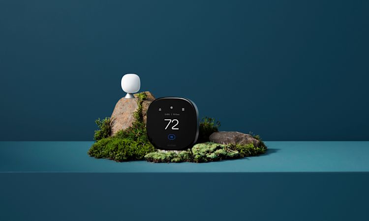 Smart Thermostat Premium & SmartSensor Still Life