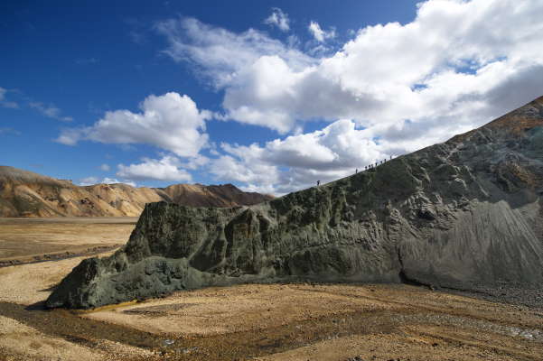 ioyo-landmannalaugar-hiking