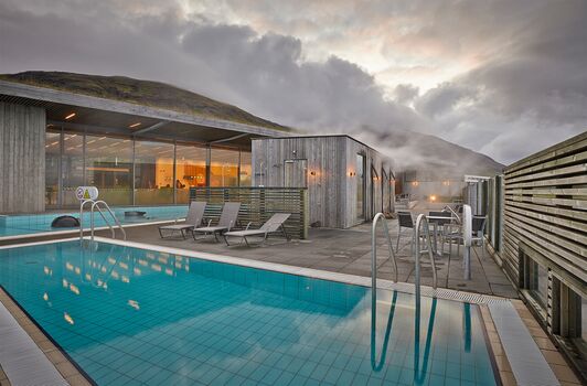 RE blogs-Laugarvatn-Fontana-Summer-01