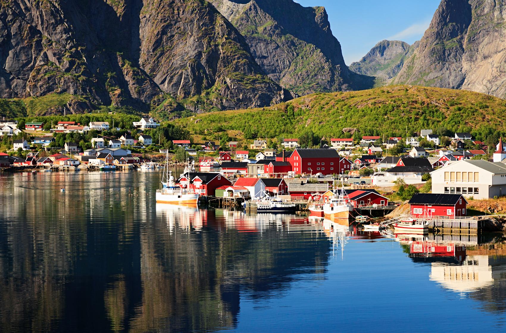 Reine fiskevær i Lofoten -\nFoto: Getty Images