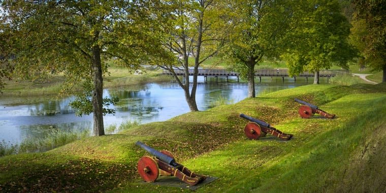 Gamle kanoner på Fredrikstad festning - \nFoto: Getty Images
