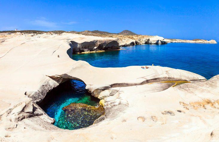 Sarakiniko Beach på Milos i Hellas