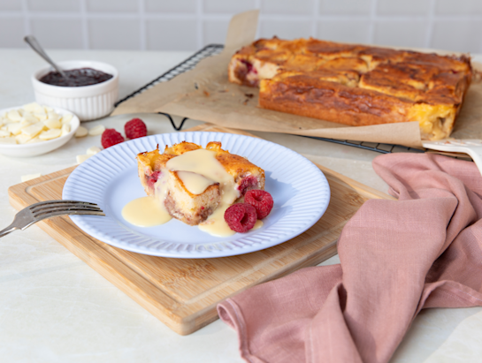Rasp White Choc Tray Cake