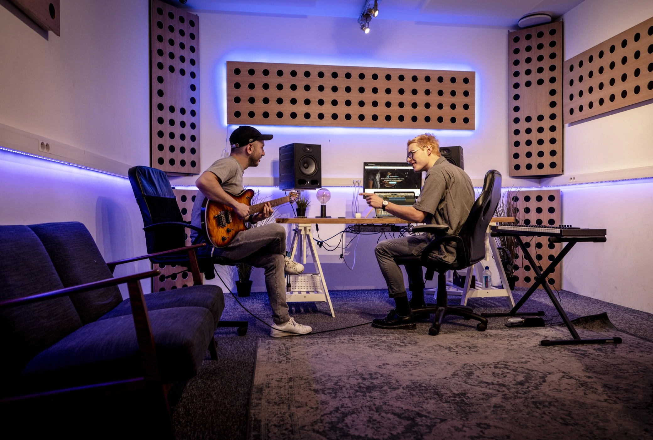 Private and tailor-made music studio for professionals for monthly rental