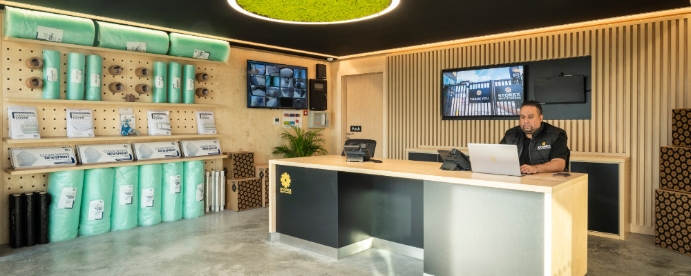 Ready to Store in Brentford?