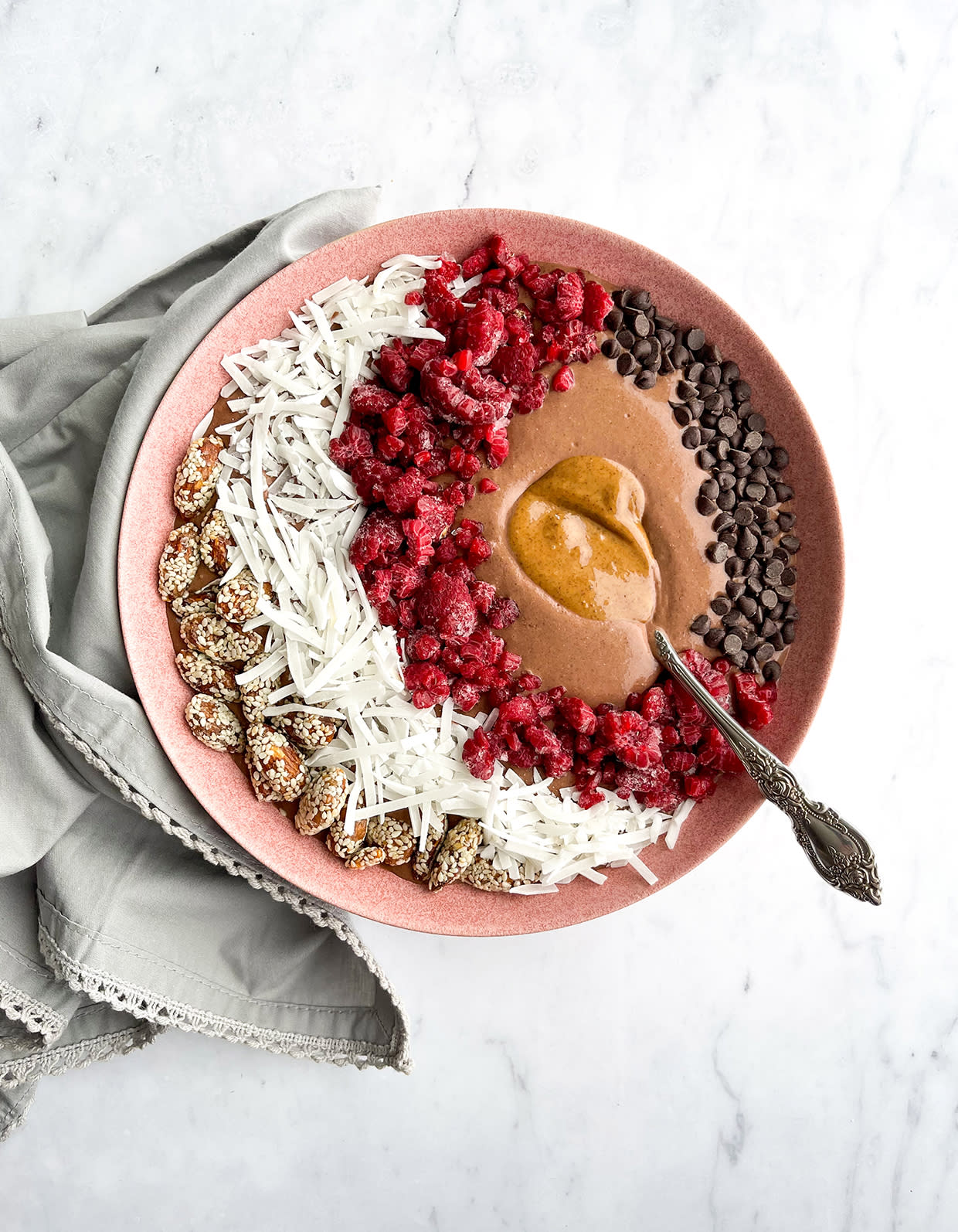 justbobbi_Diary_ChocCollagenSmoothieBowl_01