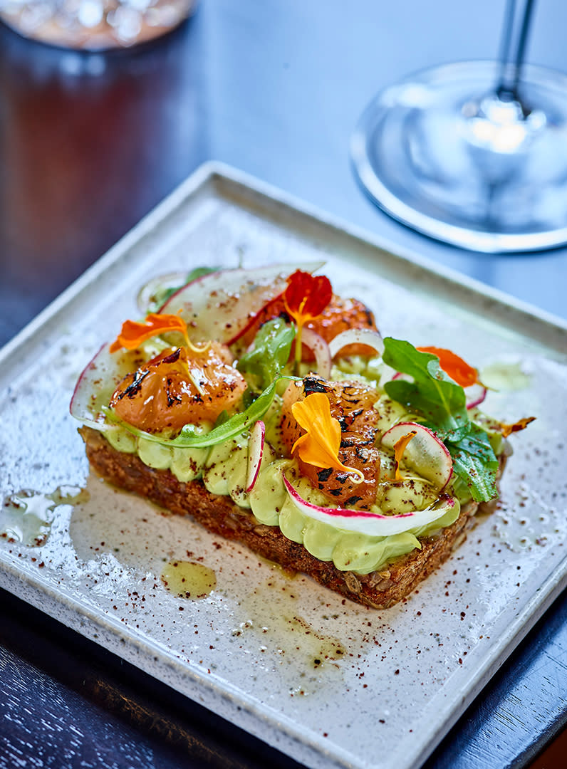 Where to Eat: Detroit_Foundation Hotel Interior / Avocado Toast