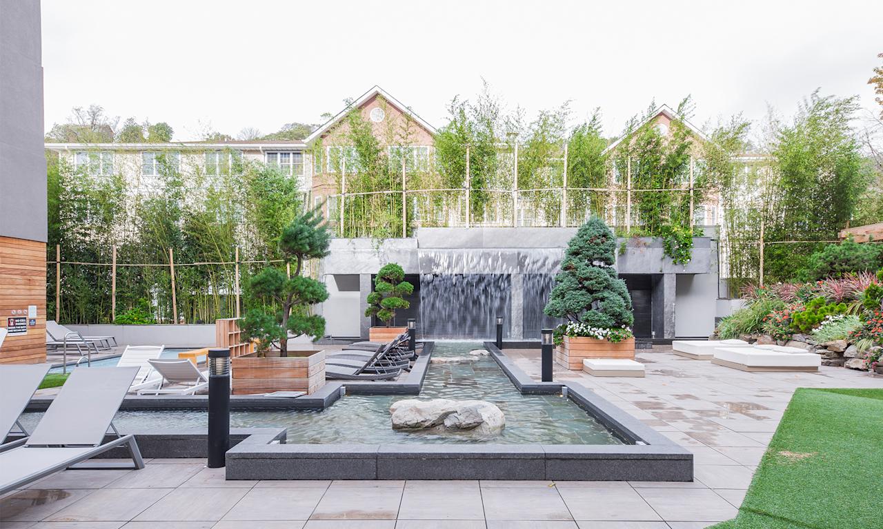 Take to the Waters_4th Floor Outdoor area
