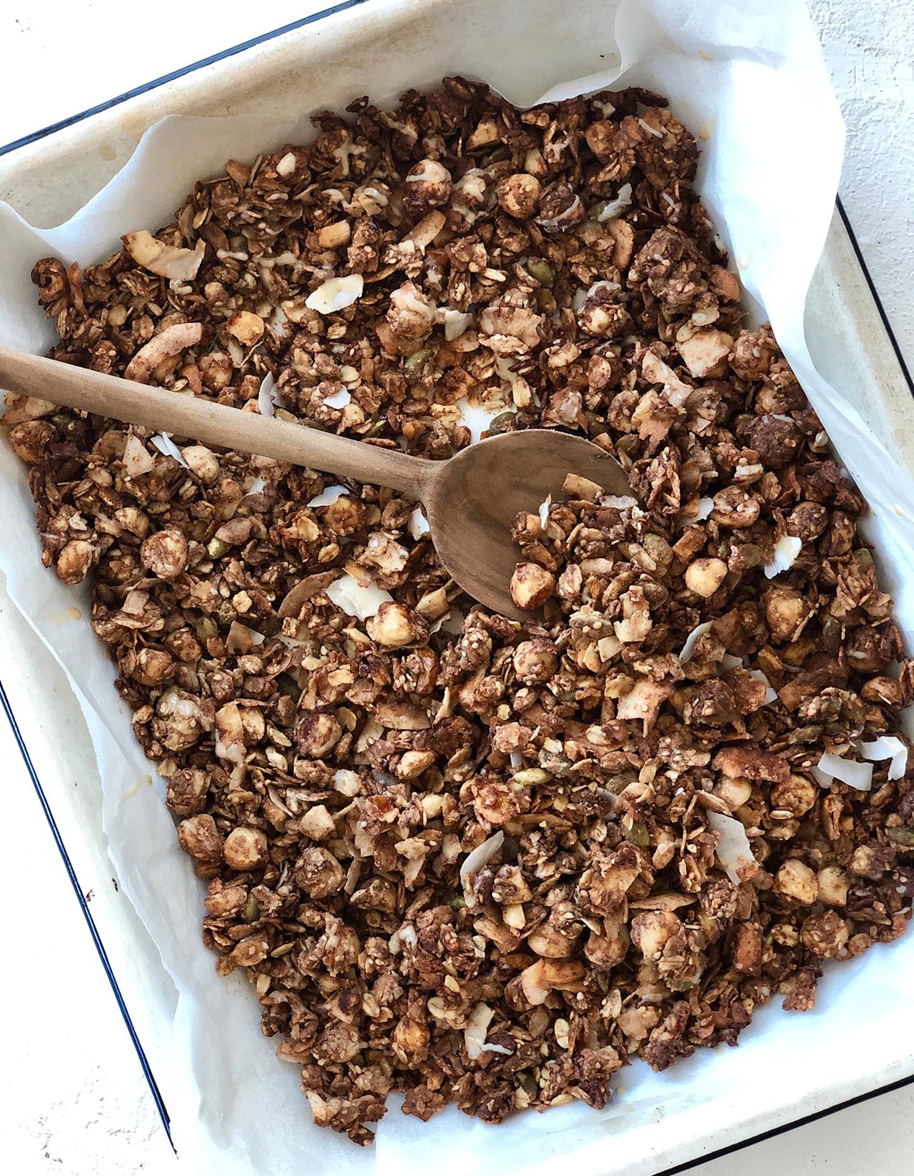 justbobbi_Diary_TahiniGranola_Article01