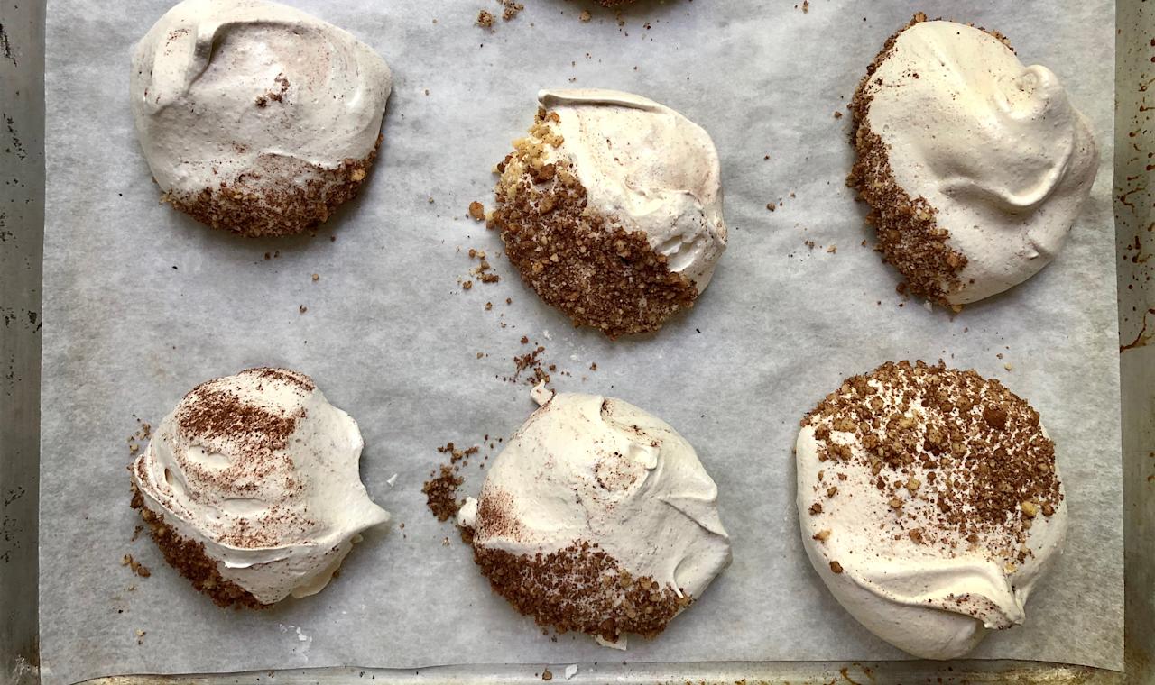 justbobbi_Meringues_Featured