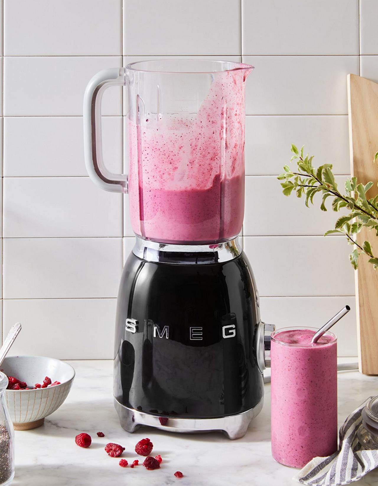 justbobbi_Diary_WorkoutEssentials_Smeg