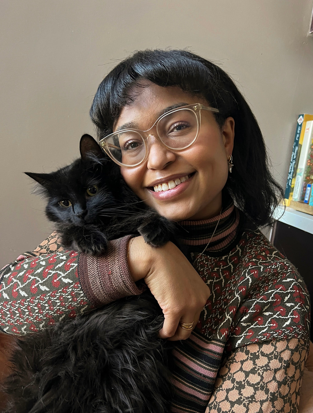 Selfie of Lauren and her black cat Willow