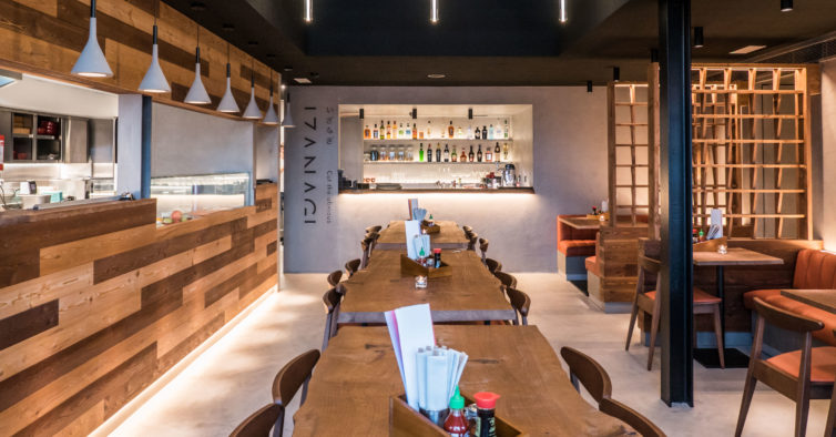 Izanagi, Docas