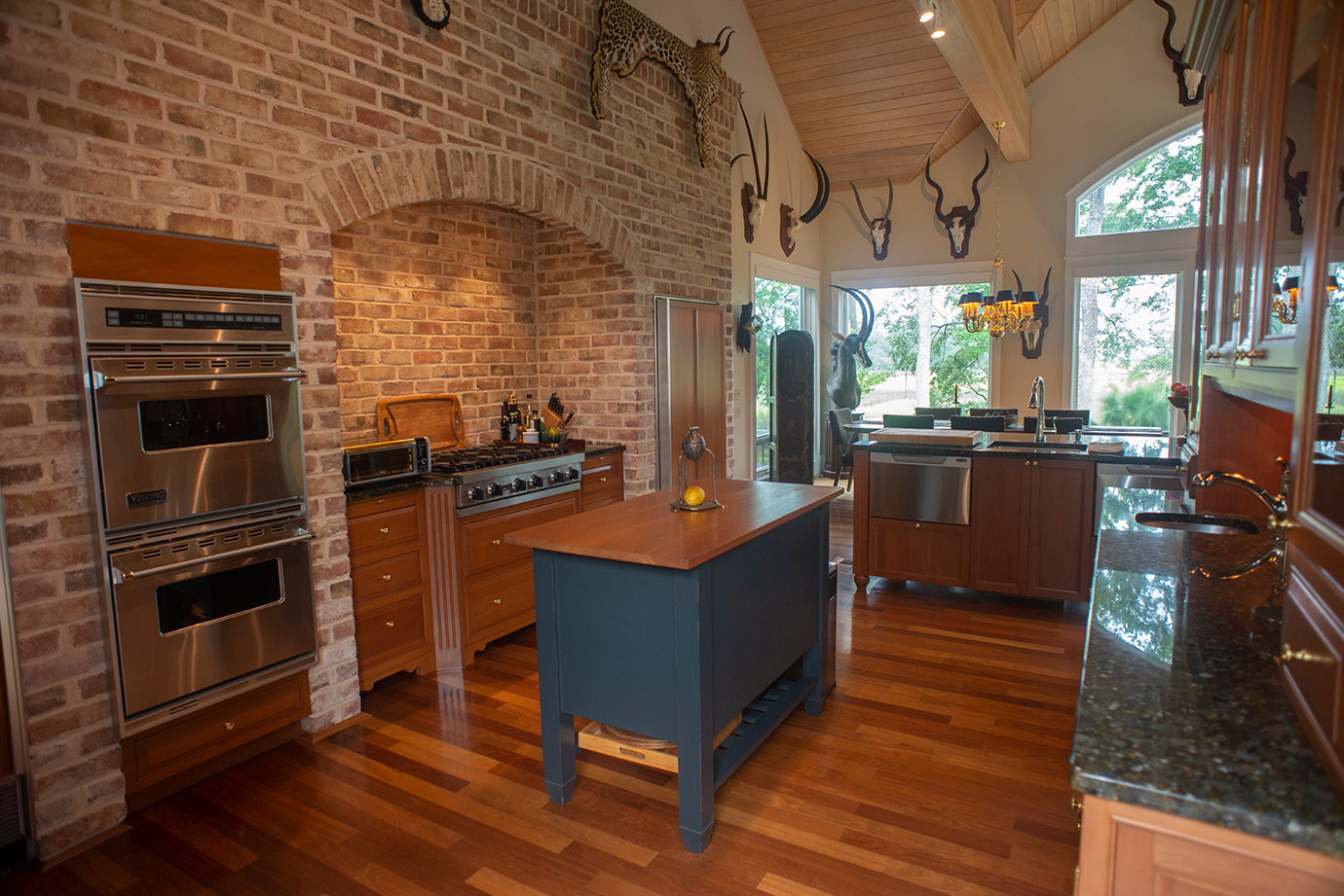 T kitchen